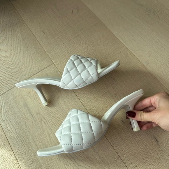 White heeled mules - Picture 5 of 7